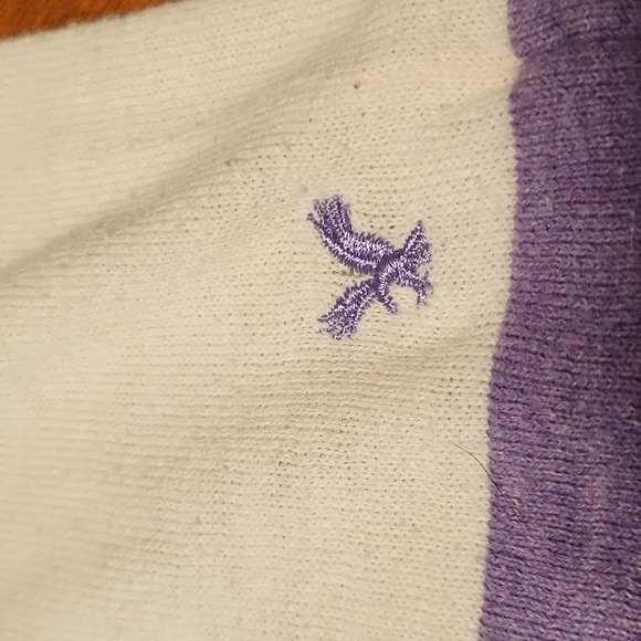 Ladies American Eagle t-shirt, size XS. - Picture 2 of 4